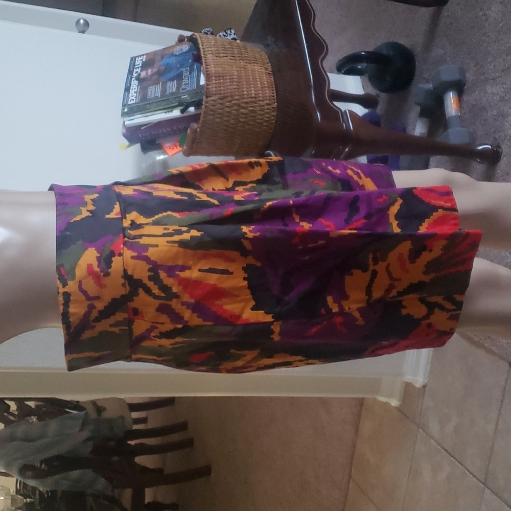 French Connection Vivid Fall Leaf Foliage Darted … - image 6